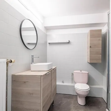 Well-equipped Studio With Magnificent Mountain Views